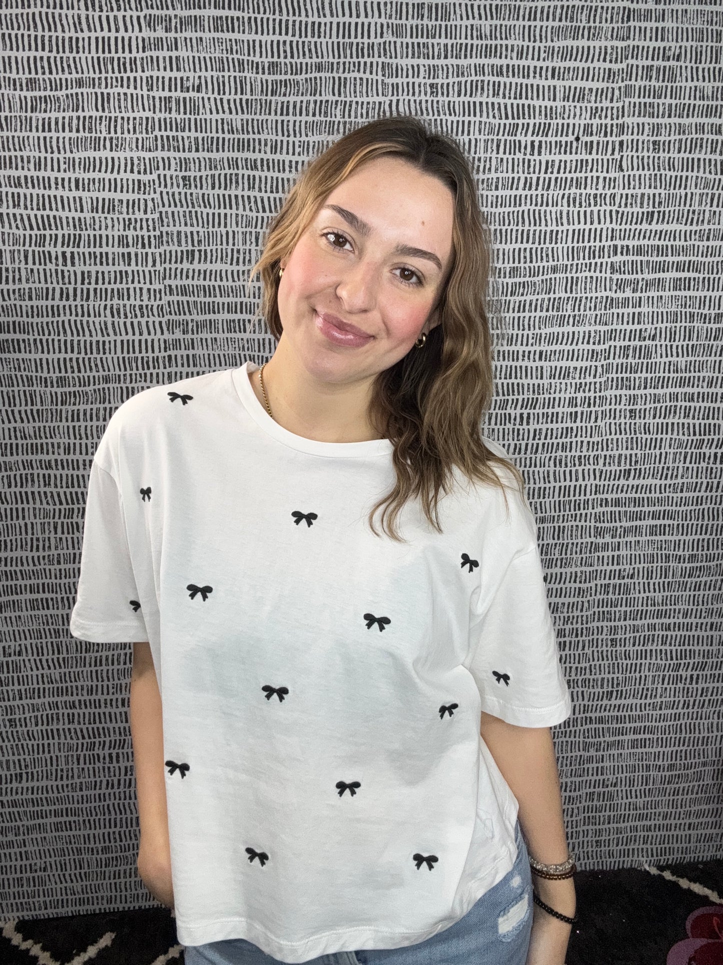Bow Embroidered 100%Cotton Short-Sleeve Knit Top