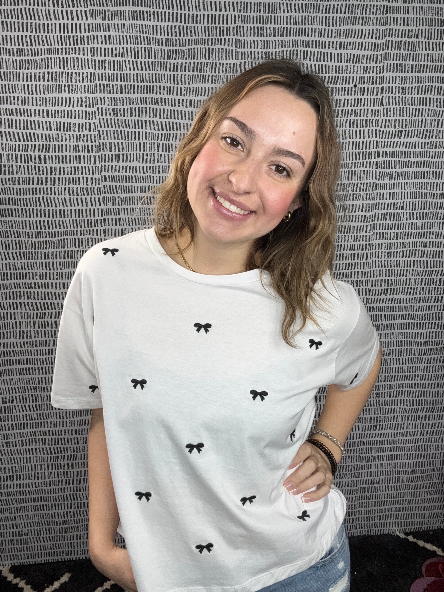 Bow Embroidered 100%Cotton Short-Sleeve Knit Top