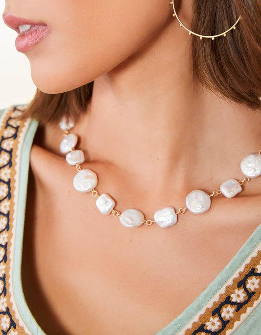 Pretty Pearl Necklace