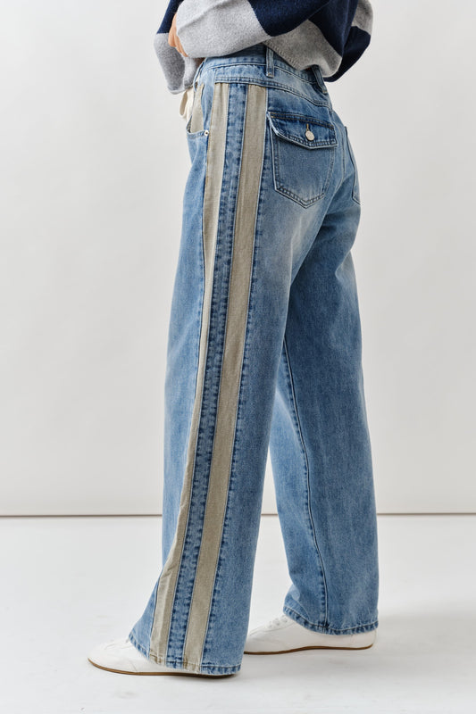 Daisy Contrast Detail Slouchy Straight Jeans