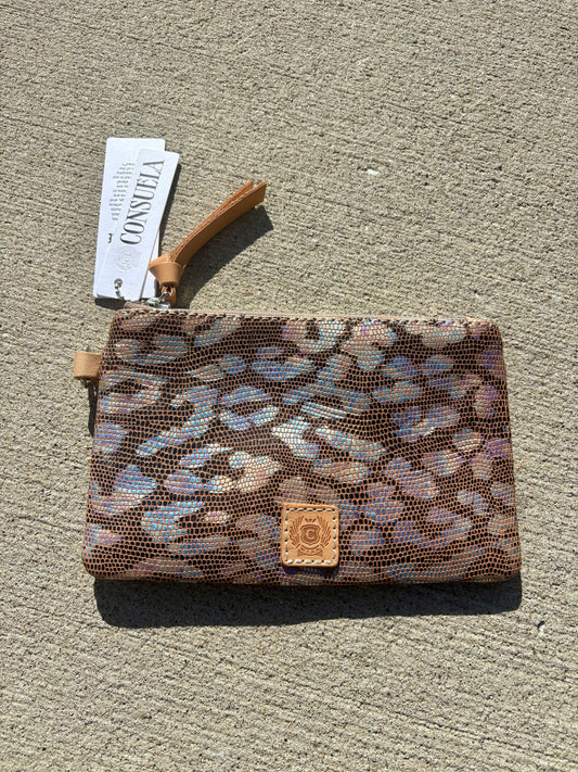 Iris Pouch
