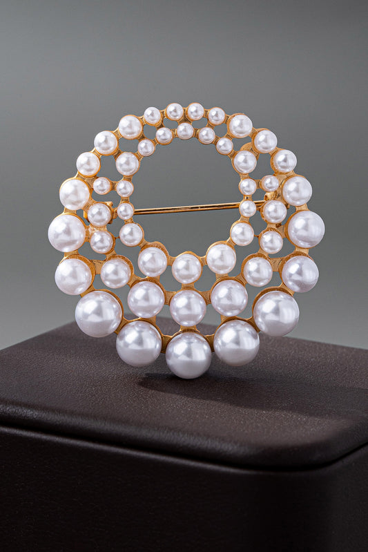 Vintage Graduated Pearl Brooch Pin