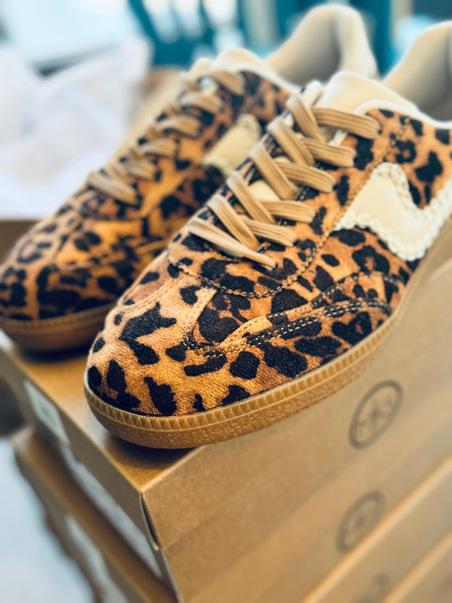 Mel Leopard Sneaker