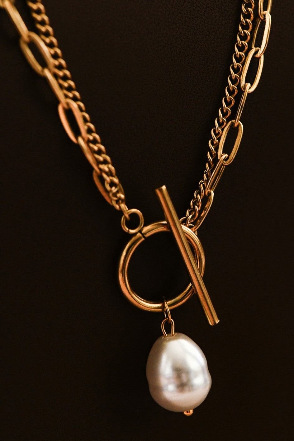 Chain Necklace with Pearl w/ toggle