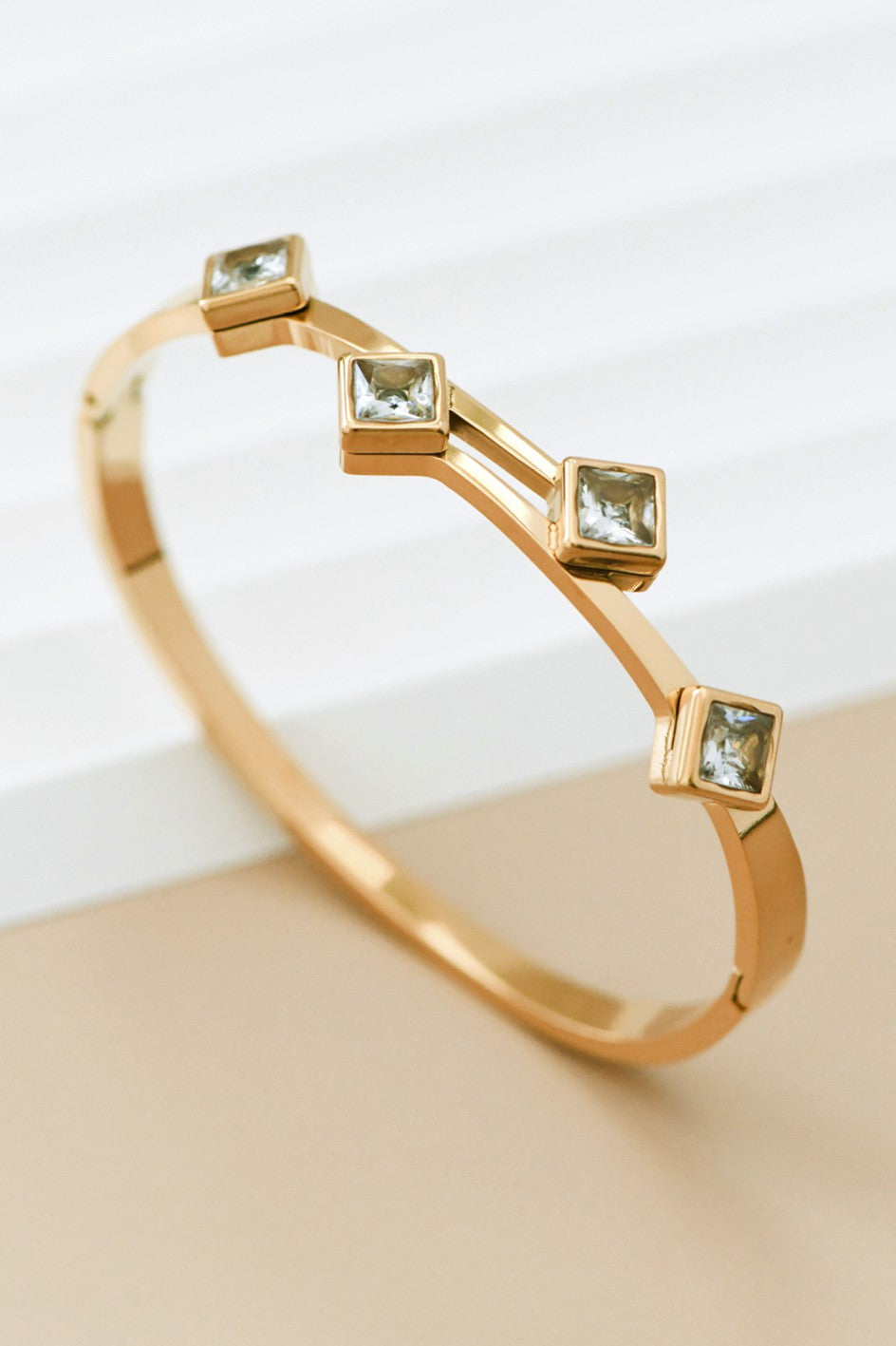 18k Bangle Bracelet