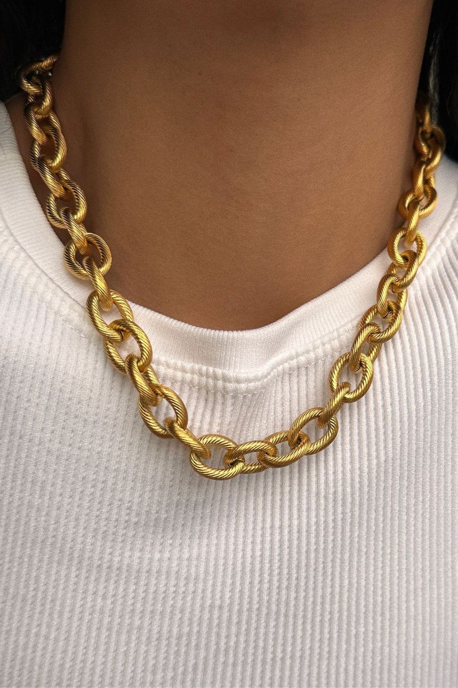 18K Chunky Etched Chain Necklace