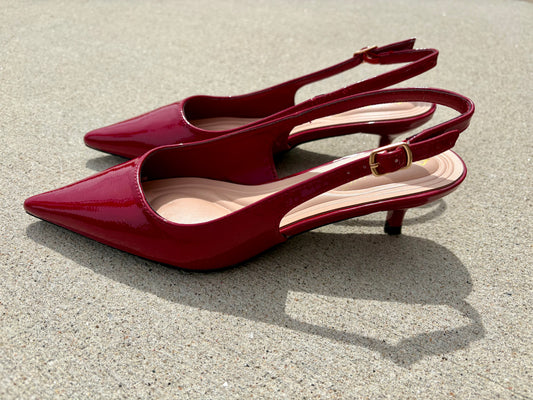 Stile-18 Pointed-Toe Kitten Heel Slingback