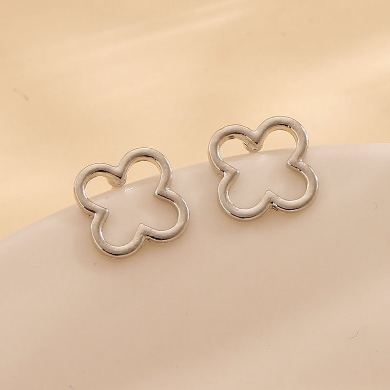Clover Studs