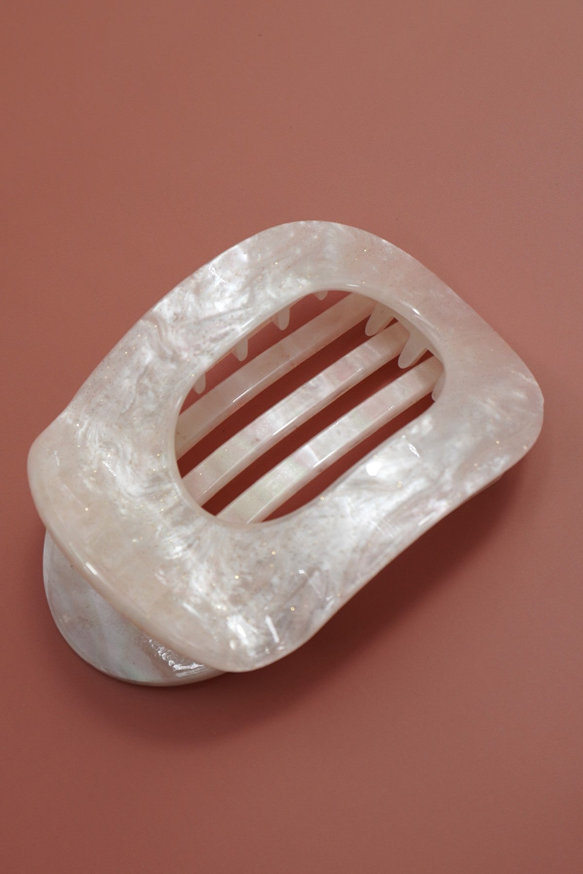 Jumbo Lay Flat Oval Hair Claw Clips