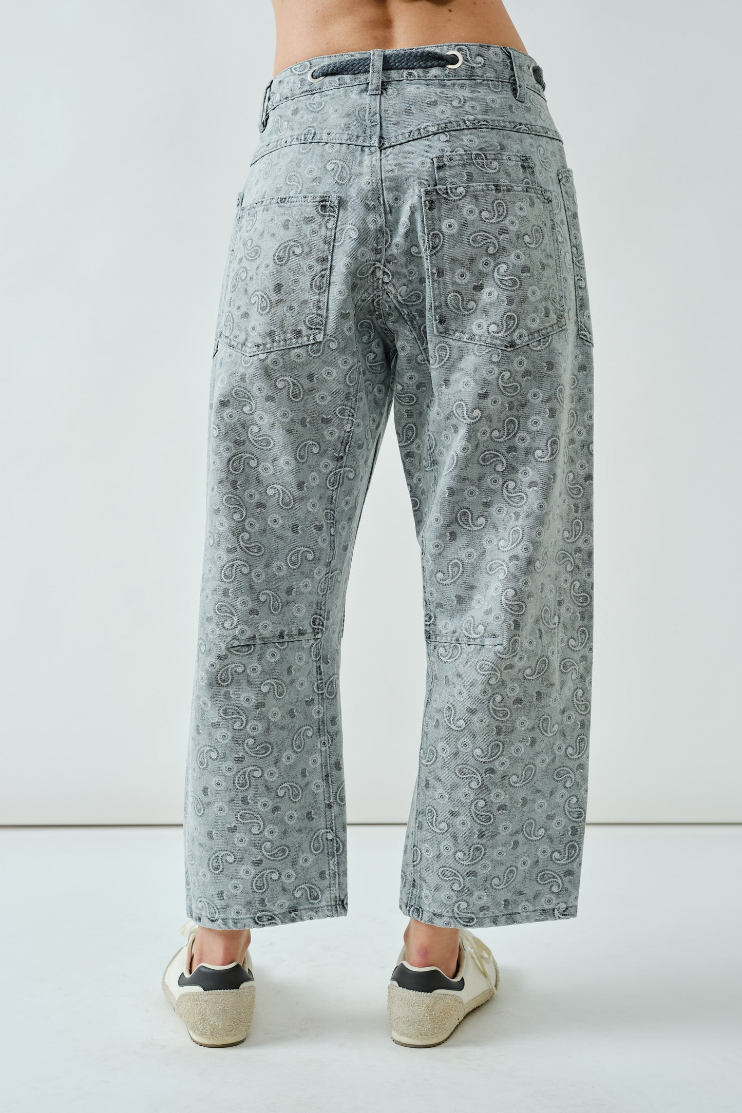 Paisley Barrel Denim Pants With Eyelet Waist