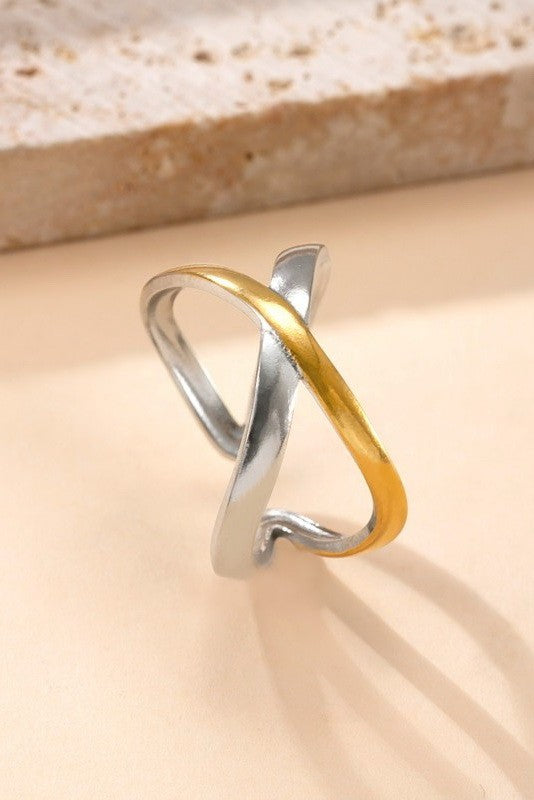 Two Tone Twist Ring