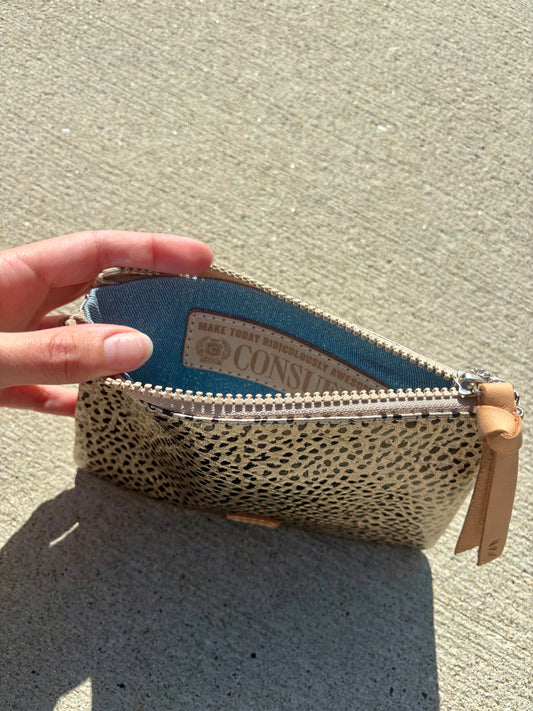 Wesley Pouch