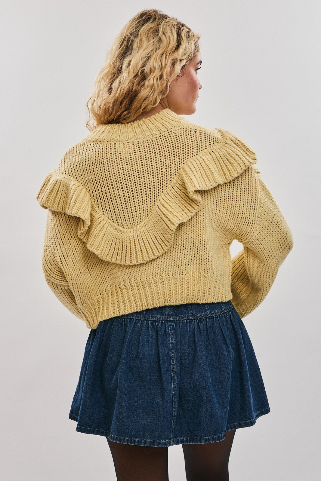Rissy Ruffle Detail Sweater Crop Top