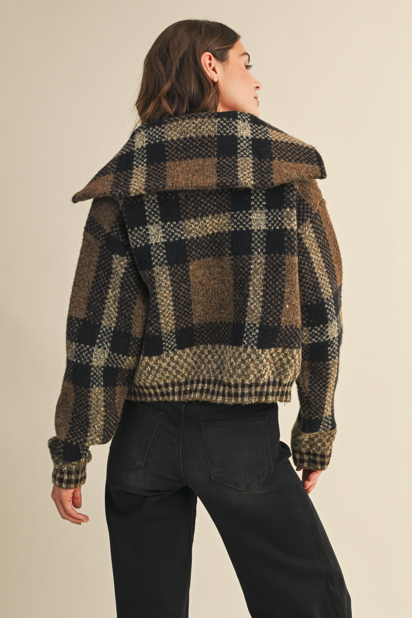 Chelly Checkered Fuzzy Sweater Crop Jacket