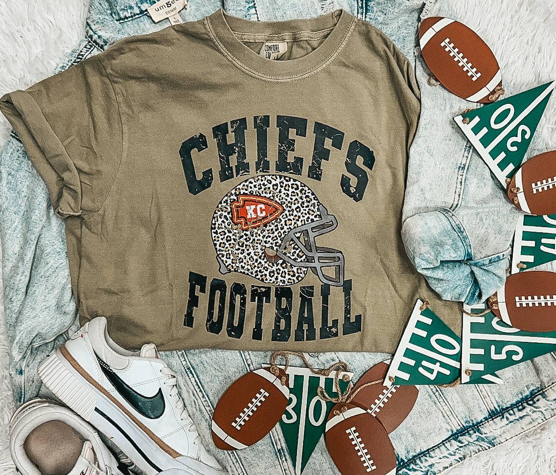 Chiefs Leopard Helmet Olive Tee