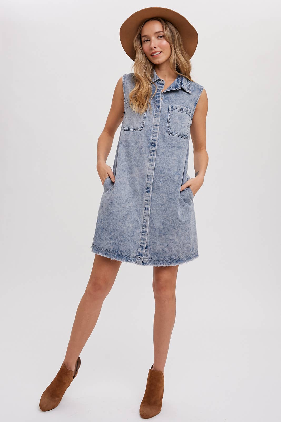 Frayed Hem Sleevelss Denim Dress