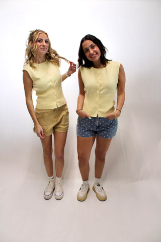 Buttercup Button Top