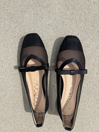 Florence Mesh Upper With A Bow Flat