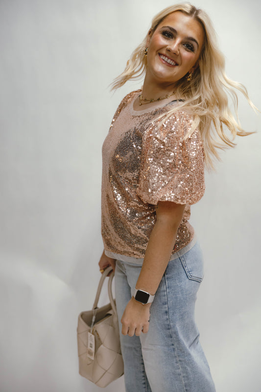 Izzy Sequin Puff Short Sleeve Top