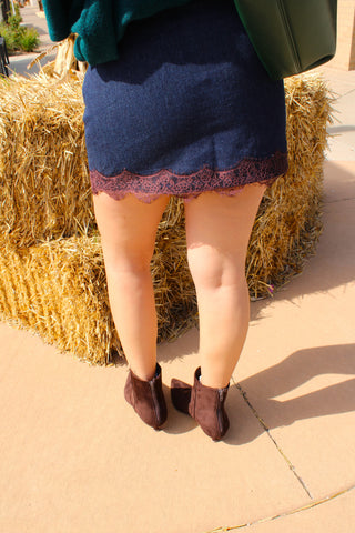 Morgie Eyelash Lace Hem Denim Mini Skirt