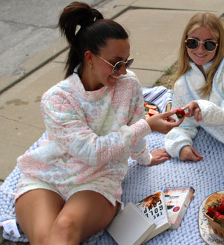 Bloomy Babe Quilted Mock Neck Pullover