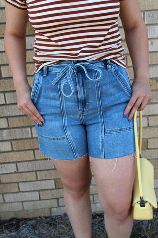 Ava Hidden Medium Light A Line Short