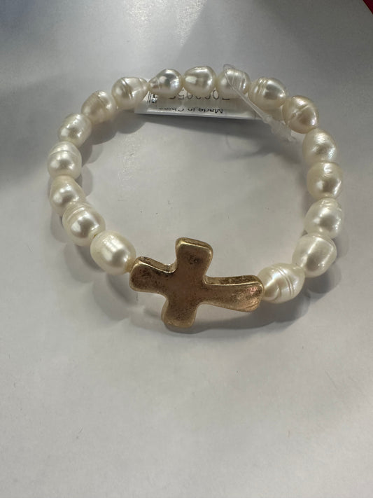 Big Pearl Cross Bracelet