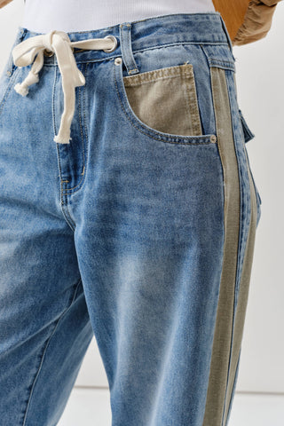Daisy Contrast Detail Slouchy Straight Jeans