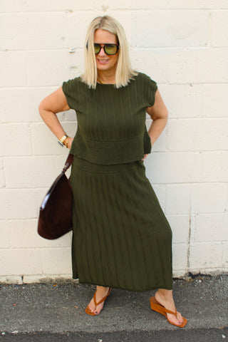 Women's olive green short sleeve knit maxi dress