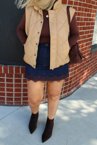 Women's tan quilted puffer vest