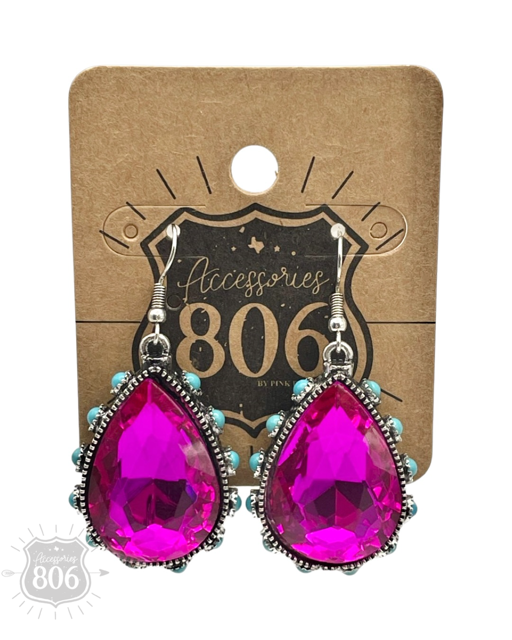 Teardrop rhinestone earring with bead studs